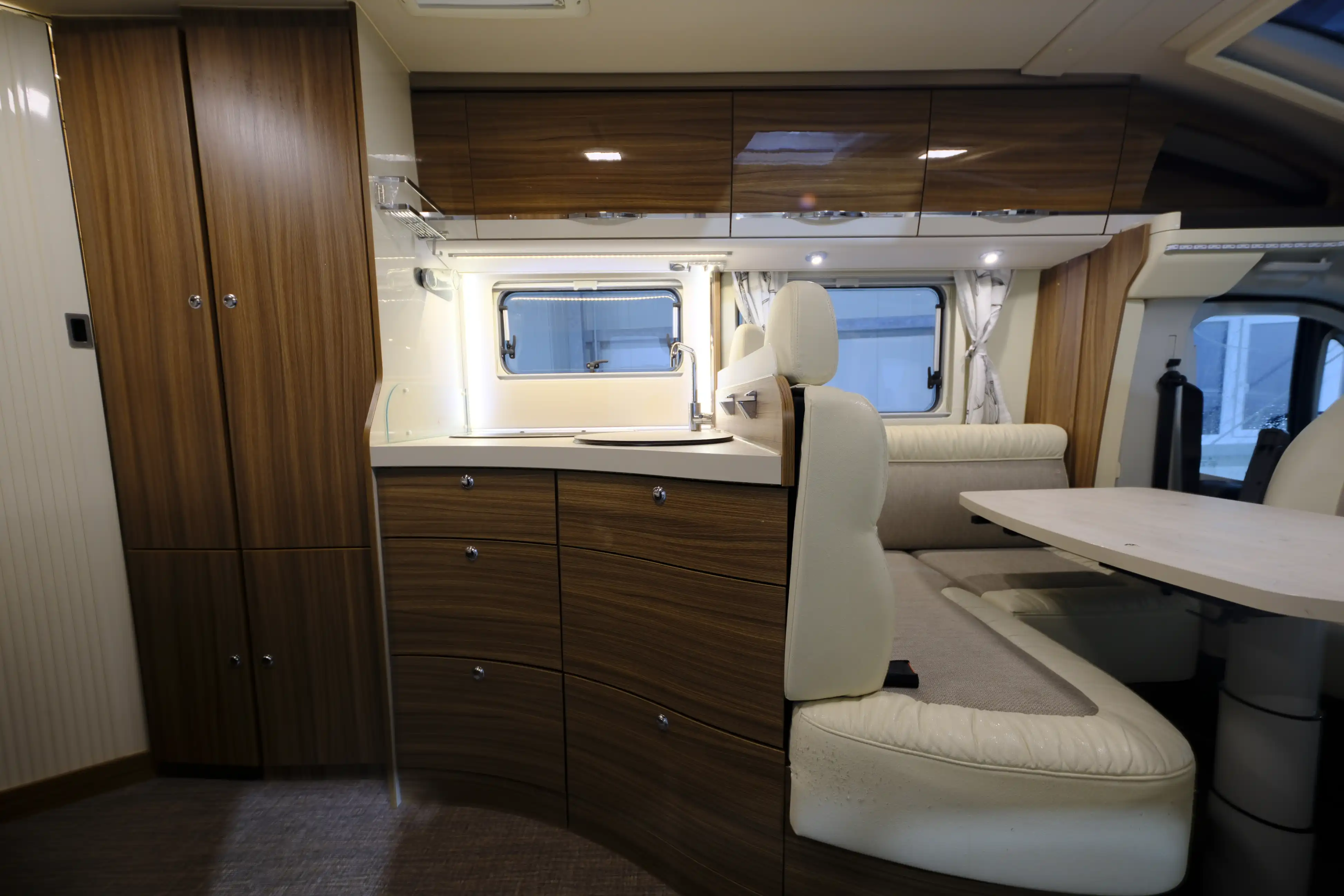 EURAMOBIL Profila T 675 SB